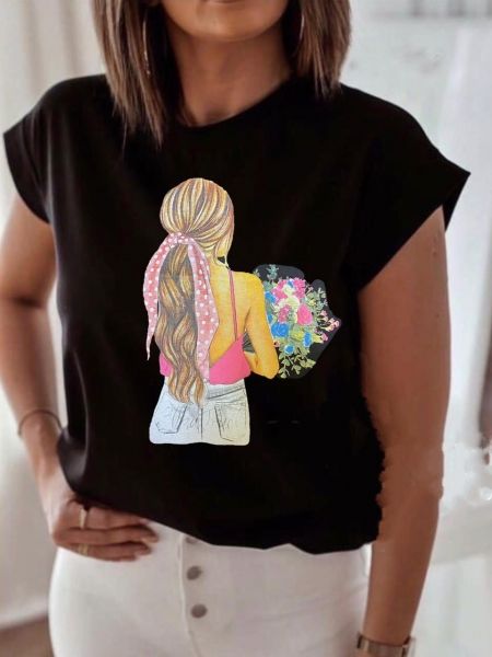 T-shirt girl with a bouquet black IN_New price