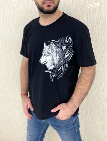 Men's T-shirt With a wolf black SM