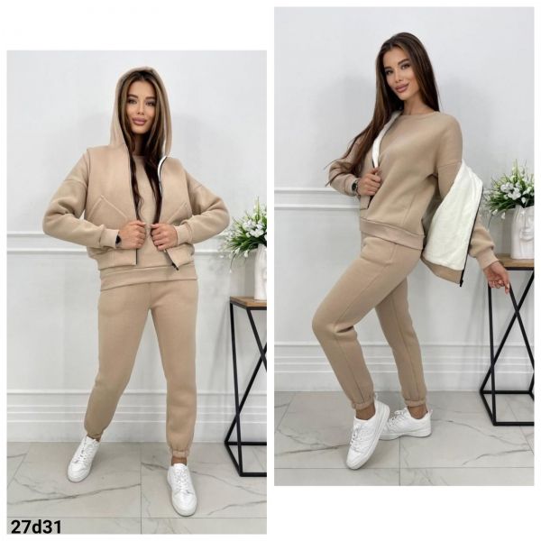 Suit Size Plus on fleece three-piece sweatshirt trousers and vest with pockets beige D31