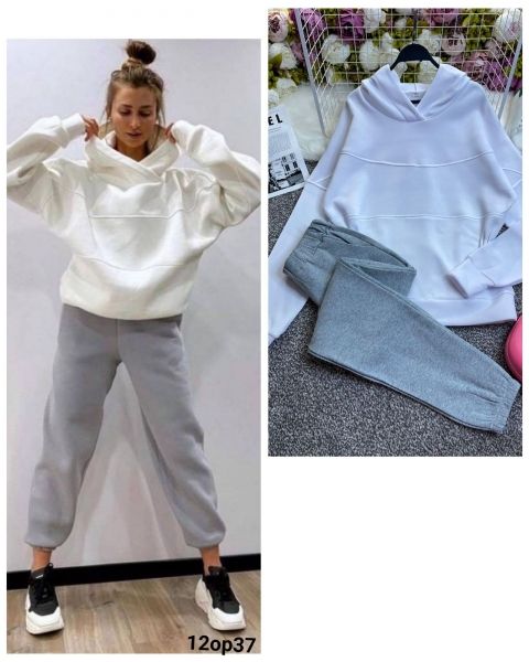 Suit Size Plus fleece sweatshirt with front seams white and gray trousers 10.23 OP37