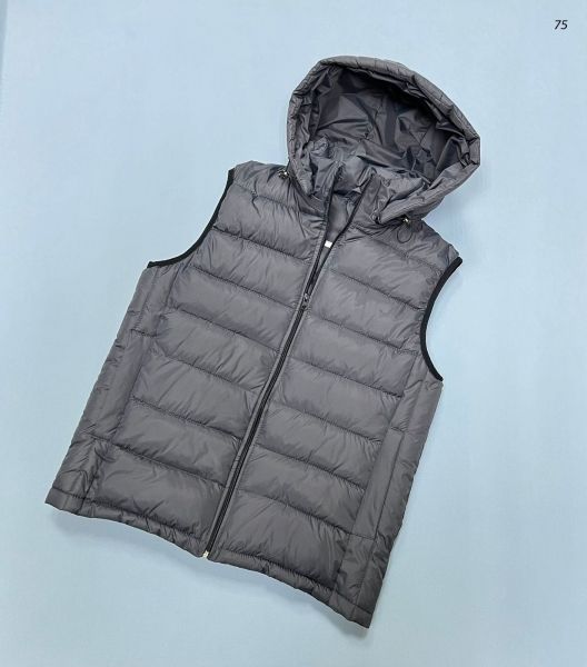 Men's quilted vest with hood gray V107