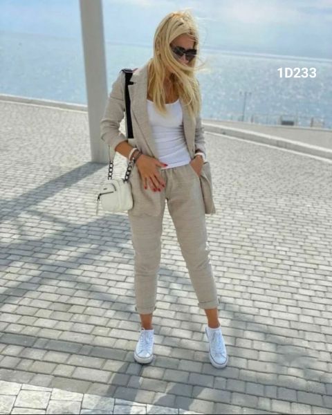 Two-piece suit jacket and trousers Beige D233