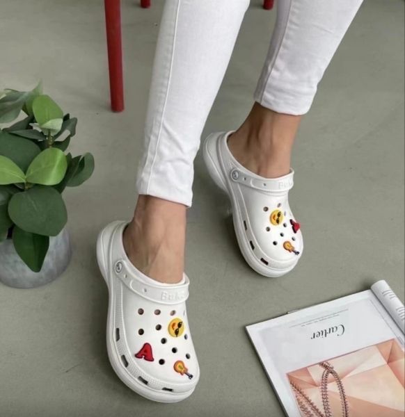 Beach clogs smiley white LSHI