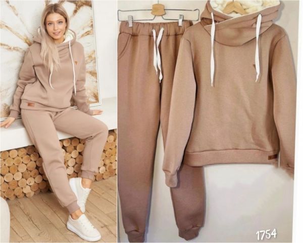 Suit with hooded beige R754