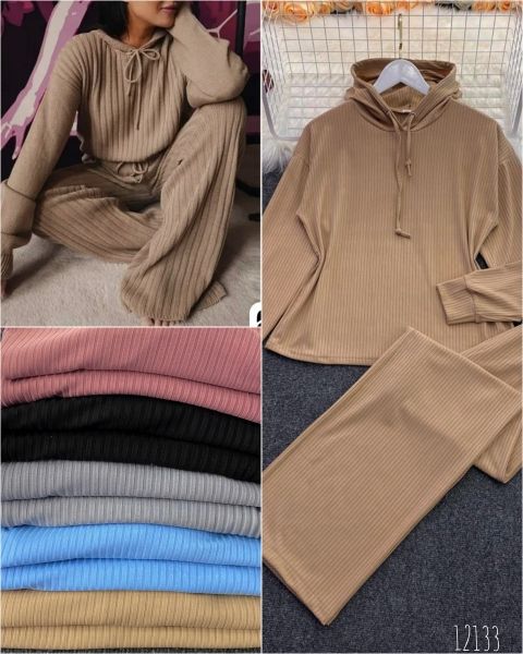 Noodle suit with hood beige 10.23 A133