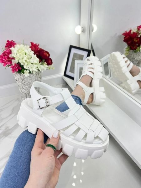 Sandals with tractor soles XR12-1 white LSHI