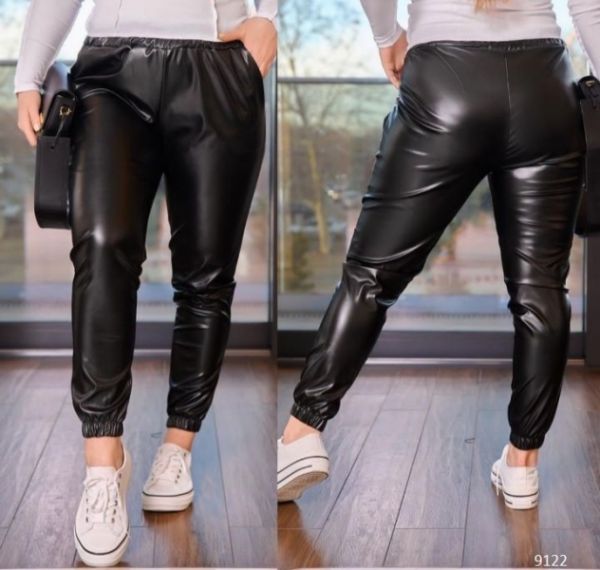 Leather-look trousers SIZE PLUS black RH122